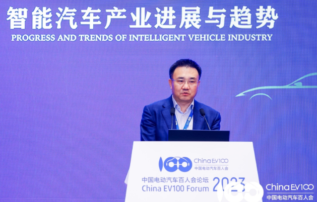 图达通智能科技（苏州）有限公司CEO 鲍君威 图片来源：中国电动汽车百人会论坛