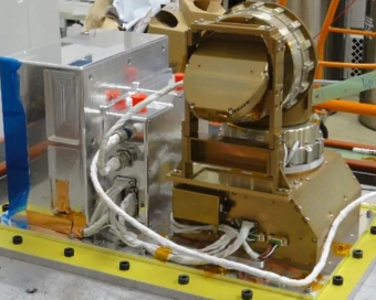 日本公司在量子加密光通信设备的研究与开发项目中建造的量子加密光通信设备成功发射