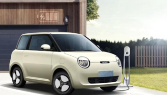 长安旗下的微型纯电小车Lumin205km香沁款正式上市 售价5.49万起