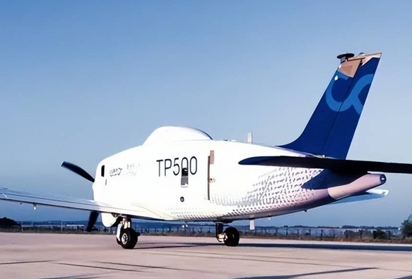 我国大型无人运输机TP500开始量产：载重500kg 航程1800km