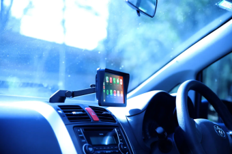 澳大利亚激光推出用于汽车智能手机集成的便携式触摸屏