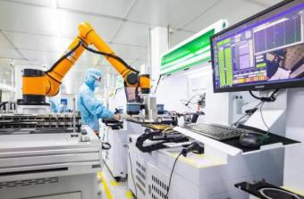 “智慧工厂”助力激光产业智造升级 推动光纤激光器自动化生产线的发展