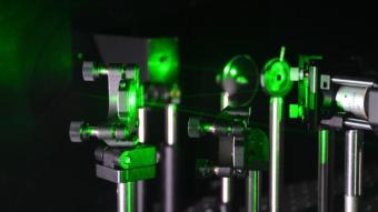 在纳米尺度上操纵光以增加光子上转换