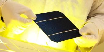 太阳能创新：激光掺杂技术提升电池性能