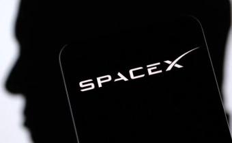 SpaceX将向竞争对手出售可加速太空通信的卫星激光器