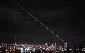 旧金山上空出现神秘激光束引关注 实为400瓦激光器在测试